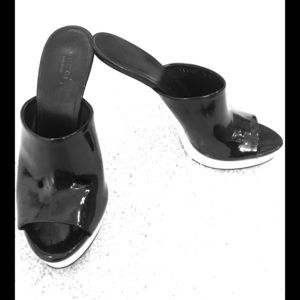 GUCCI AUTHENTIC Gomma Mules Black